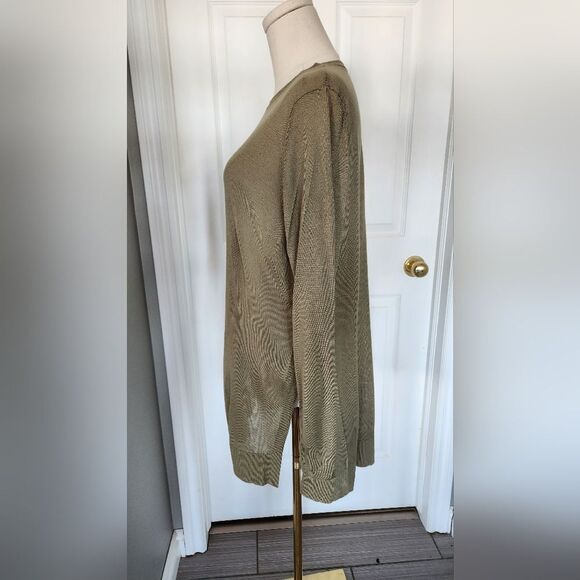 H&M green lightweight tunic type top - Size Medium - Picture 7 of 7